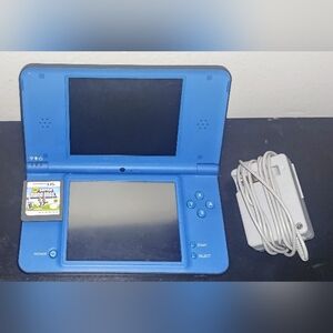 Nintendo DSi XL Handheld System-Blue w/ Super Mario Bros game